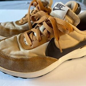 Nike Women's Athletic Sneakers Tan Brown
